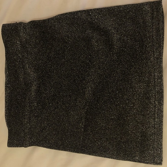 Skirt - Picture 2 of 3